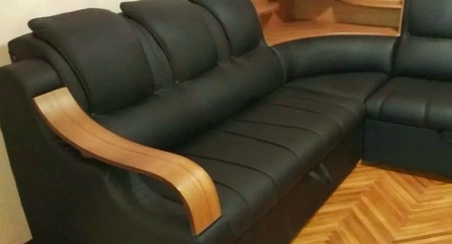 Перетяжка кожаного дивана. Среднеуральск